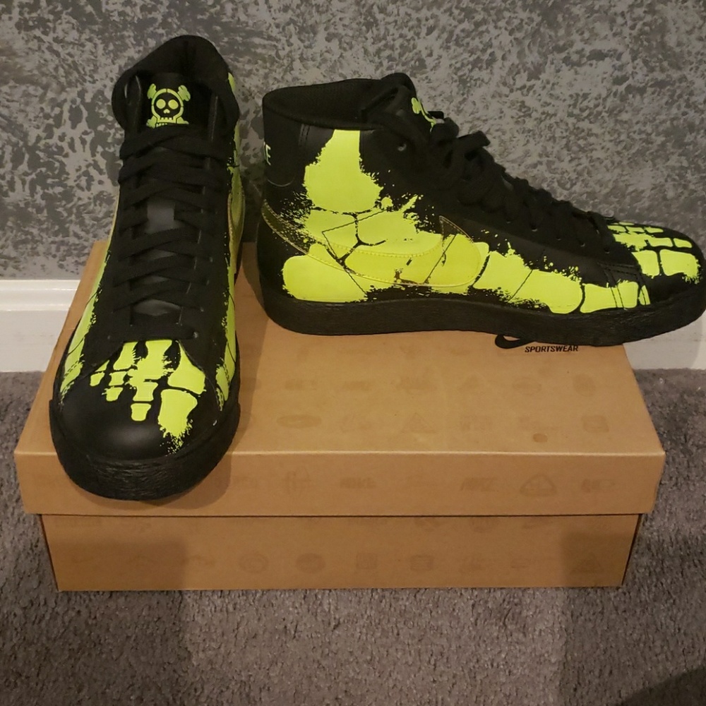 Skull Nike Blazer